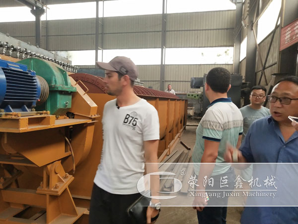 烏茲別克斯坦工業(yè)鹽破碎、洗選生產(chǎn)線