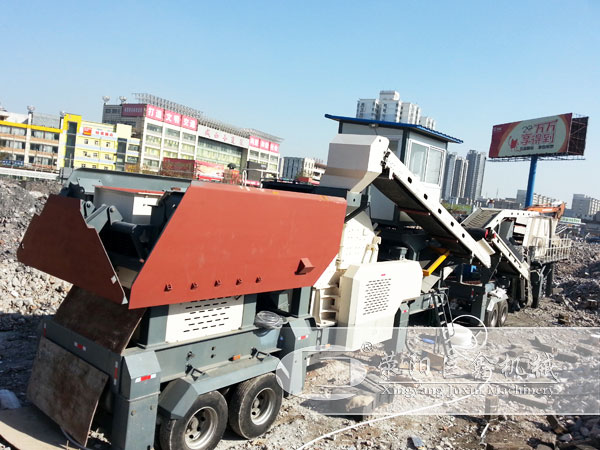 移動石料破碎設(shè)備