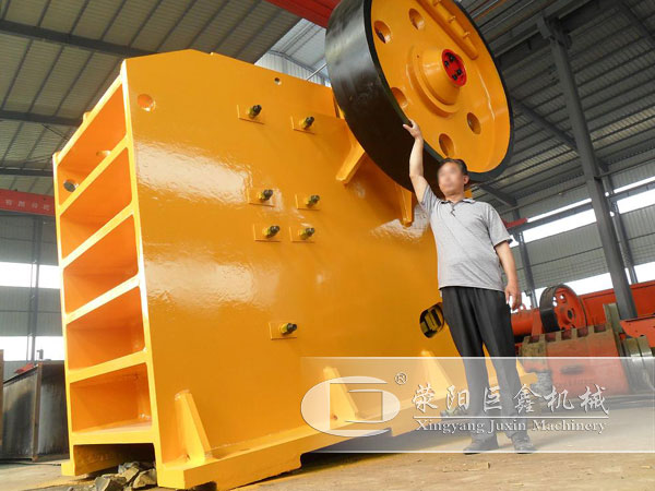 時產(chǎn)200噸顎破機